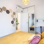 Modern Bright Central Place With Terrace